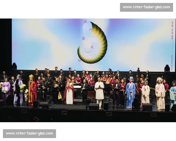 太空步与网球拍:王杰克逊跨界演绎体育艺术新高度 太空步与网球拍:王杰克逊跨界演绎体育艺术新高度